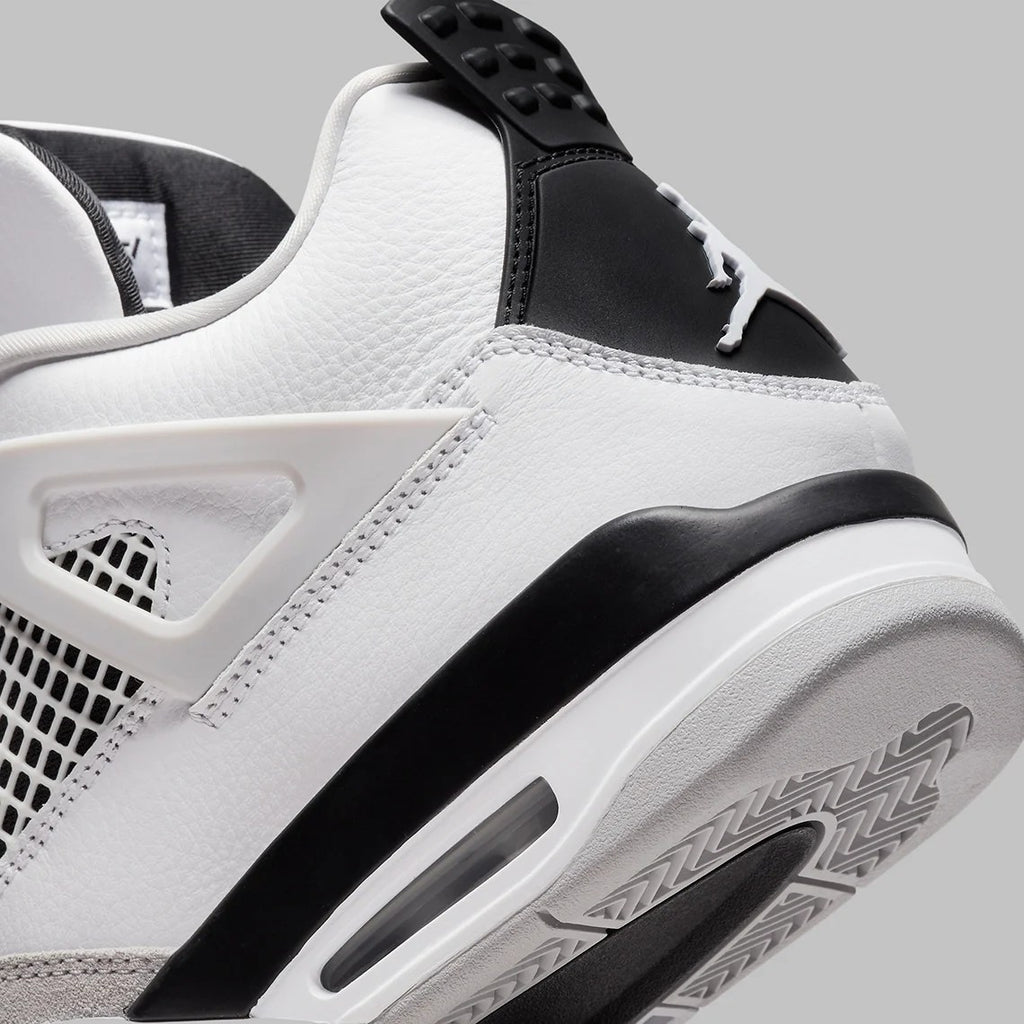 Air Jordan 4 Retro "Military Black”