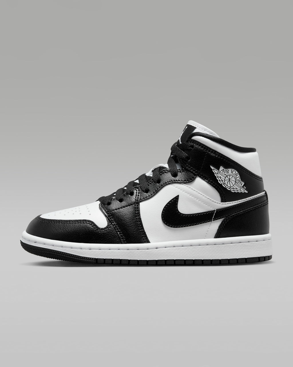 Jordan one Black and white