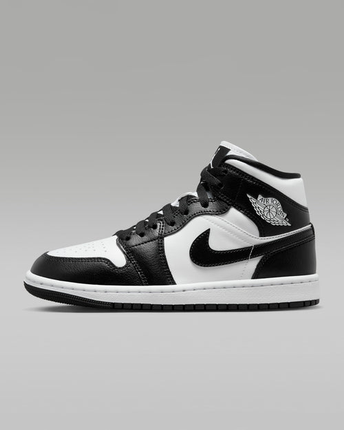 Jordan one Black and white