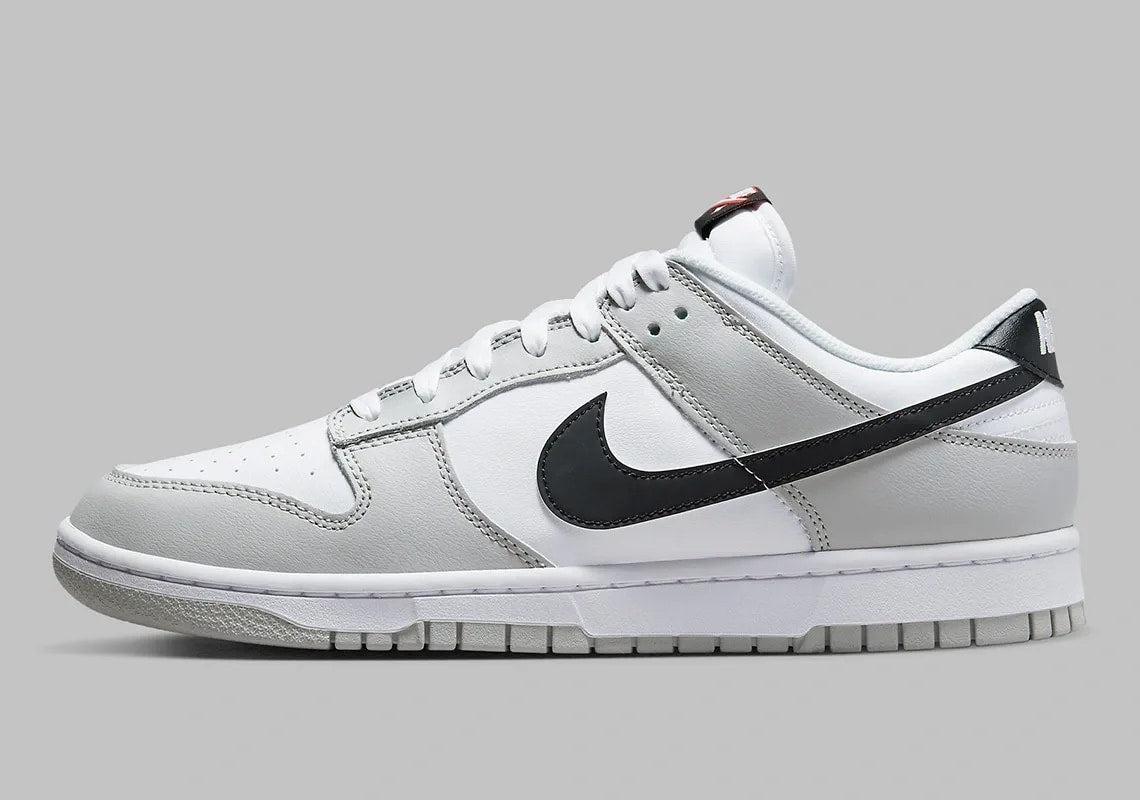 Nike Dunk Low 🩶🤍