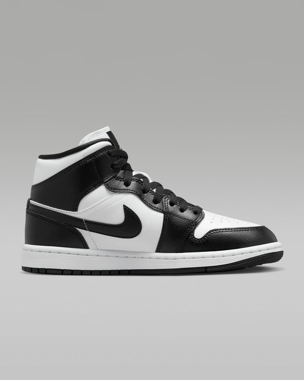 Jordan one Black and white