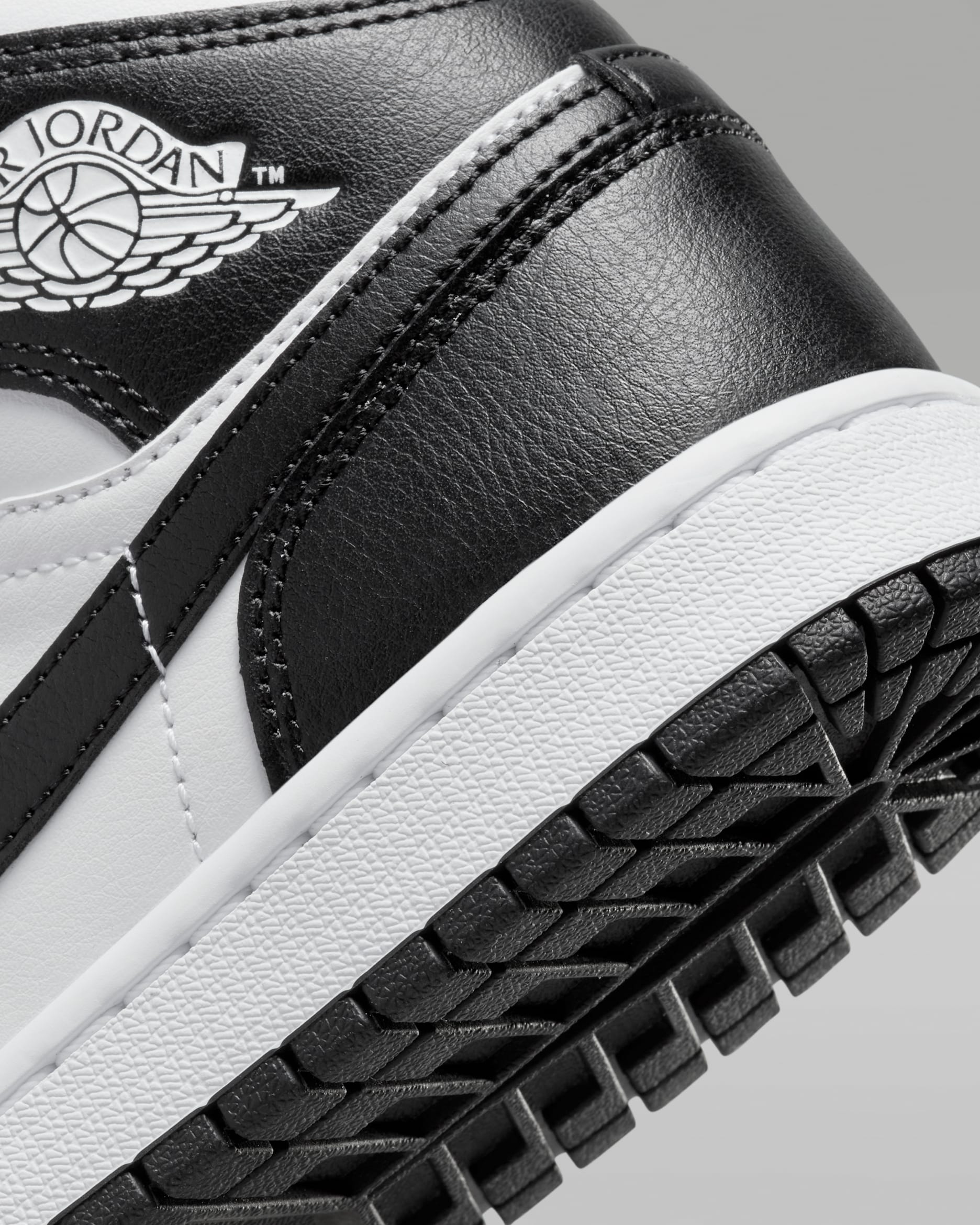 Jordan one Black and white